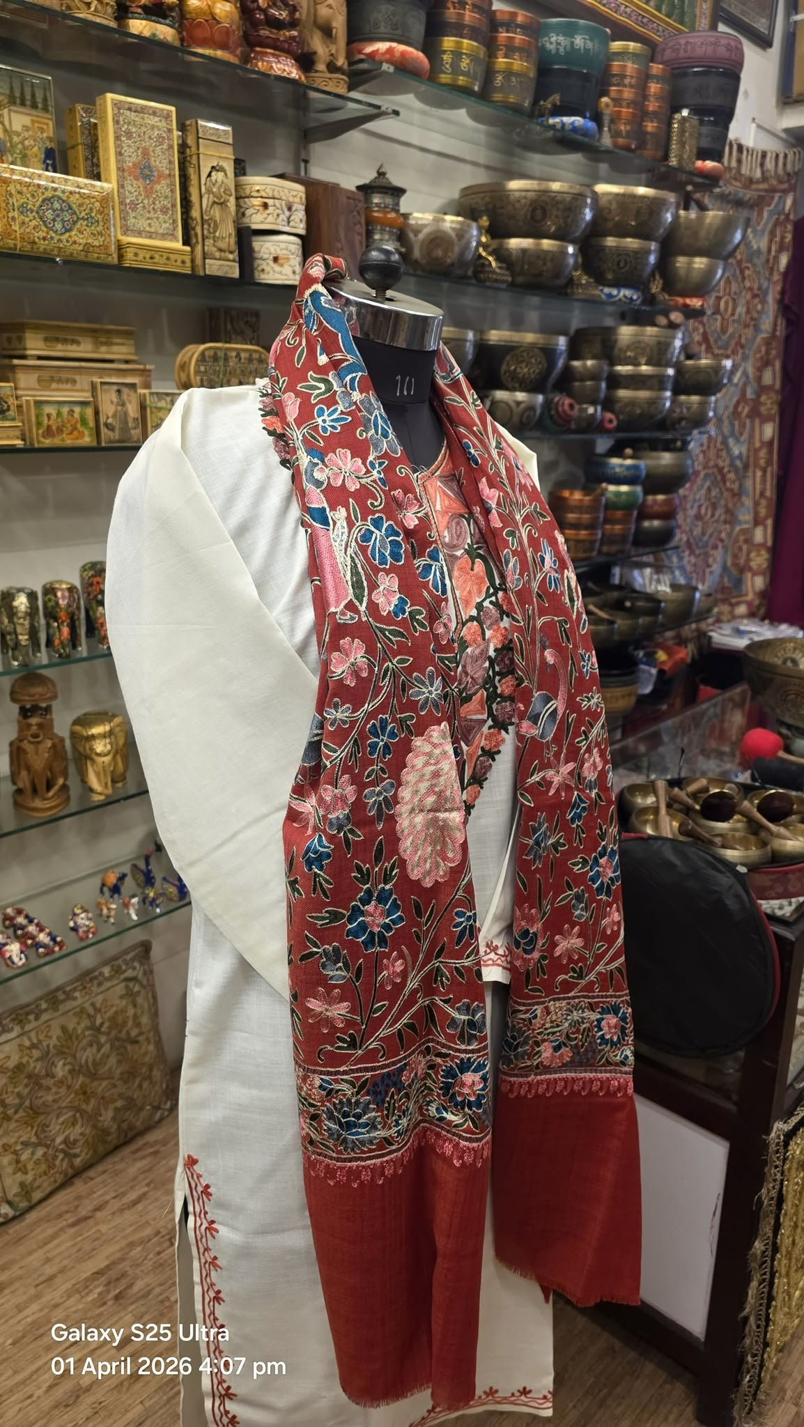 Royal Kashmir Pashmina Scarf (Style 3)